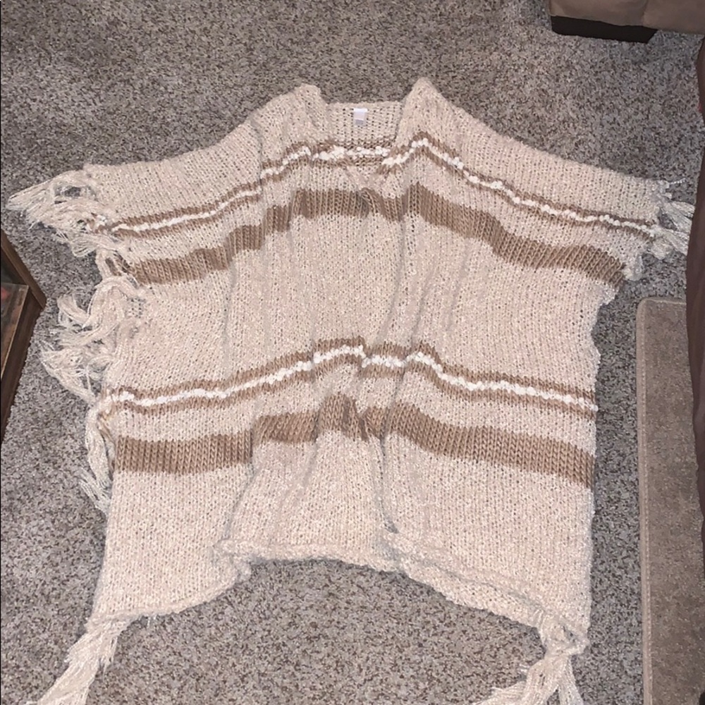 Beige and brown shall